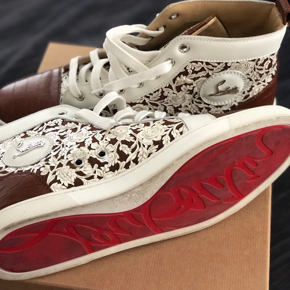 ladies red bottom sneakers